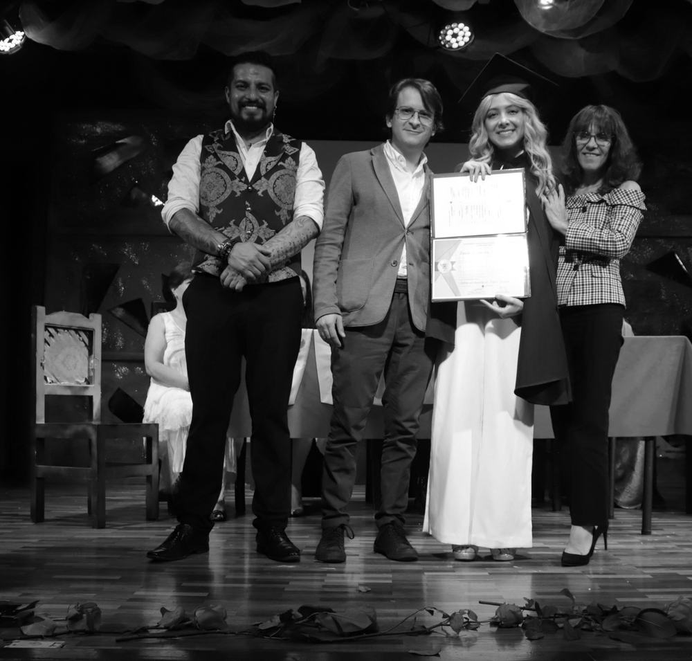 Montaje de EIFA en el Teatro Victoria