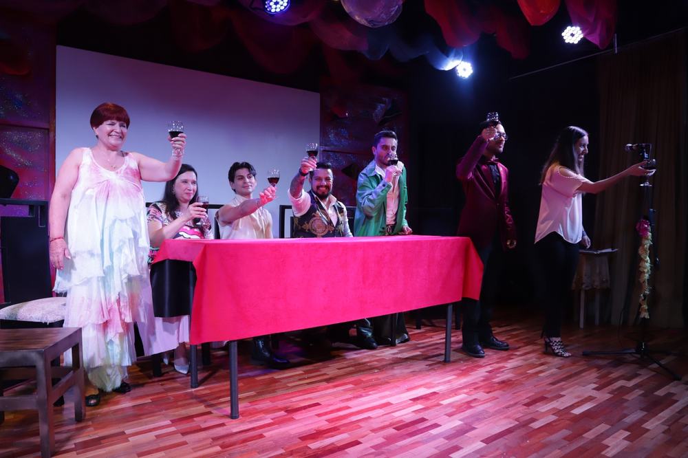 Montaje de EIFA en el Teatro Victoria