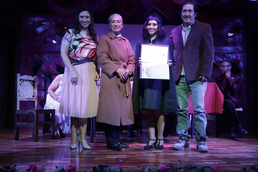 Montaje de EIFA en el Teatro Victoria