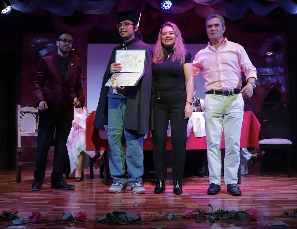 Montaje de EIFA en el Teatro Victoria
